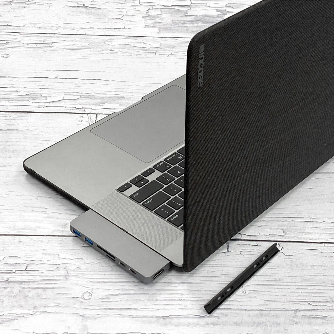 HyperDrive DUO 7-in-2 USB-C Hub - Silver - Image 10
