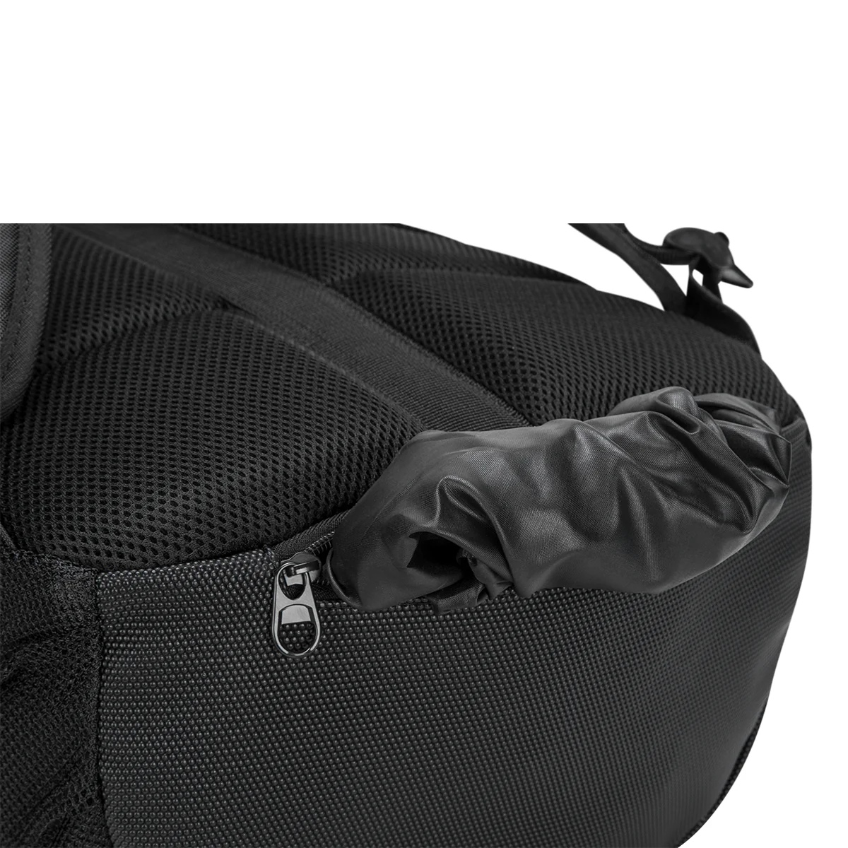 16" Terra Backpack - 27L - Image 6