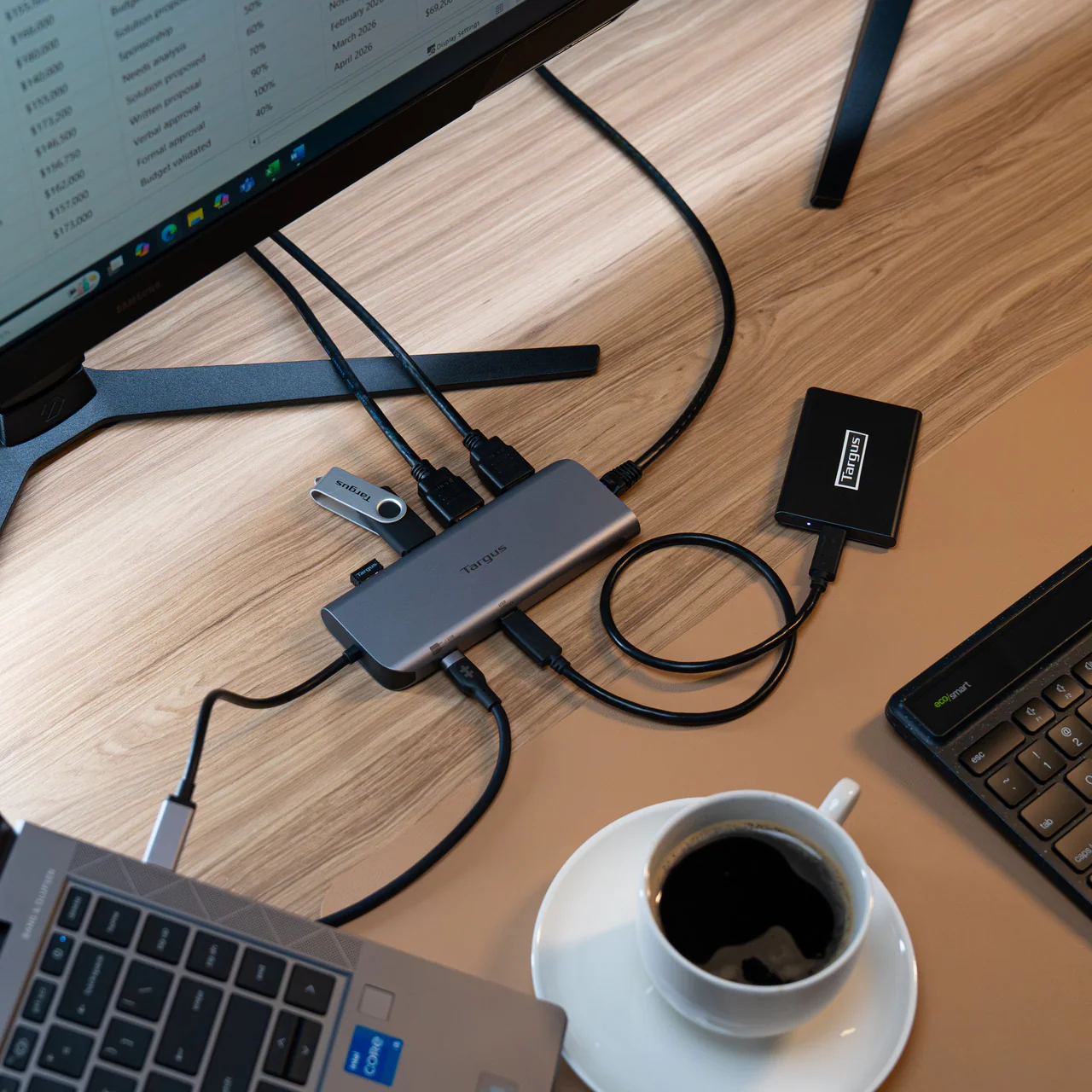 USB-C Alt. Mode Dual HDMI 4K Mobile Dock with 140W EPR Pass-Thru - Image 8
